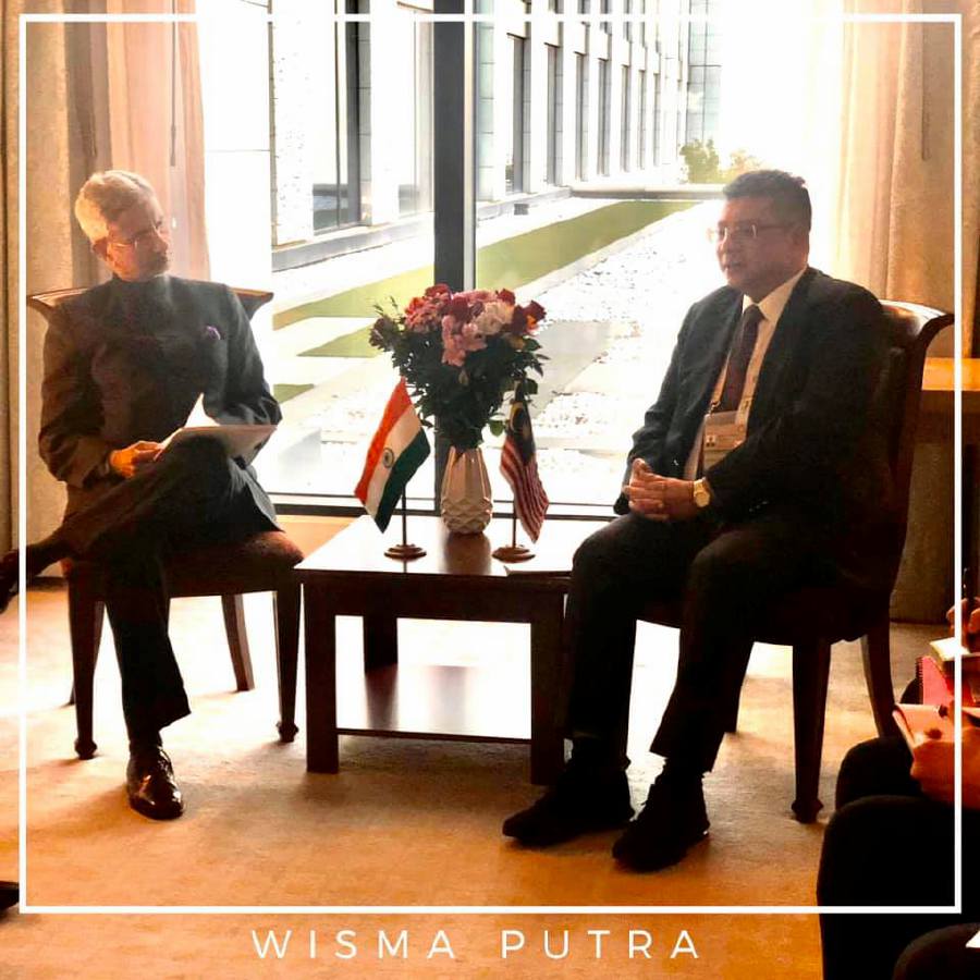 Saifuddin meets Indian minister as palm oil issue continues