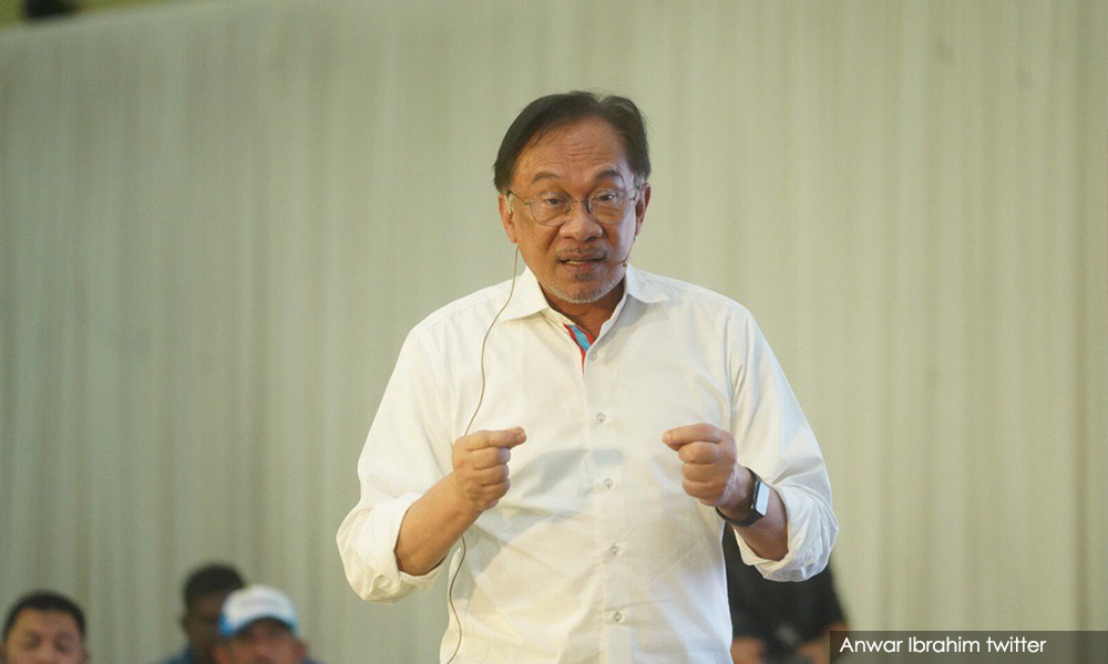 Hisham sings 'Who am I?' tune again as plot accusation persists