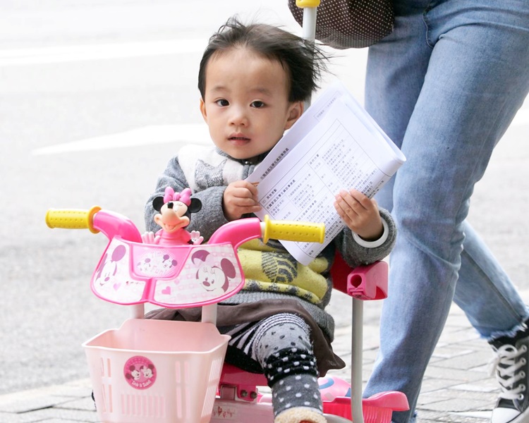 周一晚上有雨天气转凉 周二介乎21至27℃