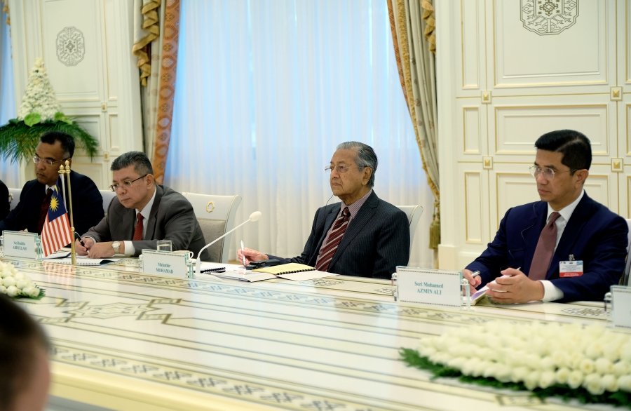 Azmin: Petronas could play active role in Turkmenistan's O&G industry