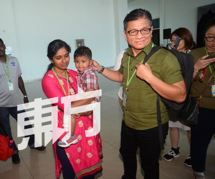 诺依占晤阿育甘　建议被扣者与家人视频见面