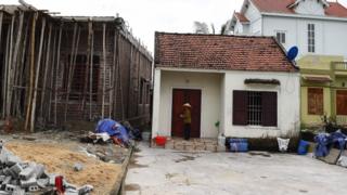 Essex lorry deaths: Agony builds for Vietnamese families