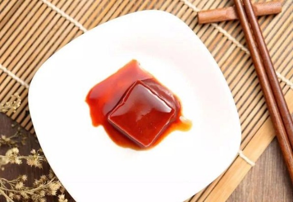 豆腐乳有没有毒，到底应该怎么吃？很多人都吃错了