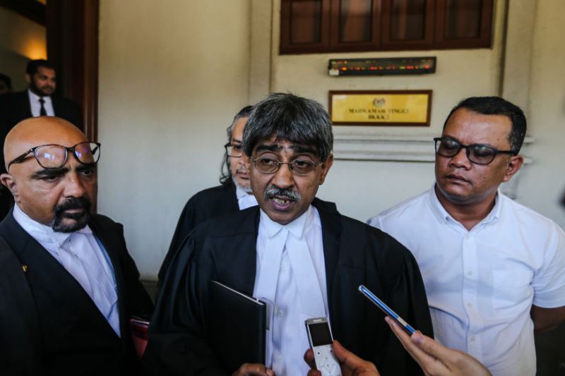 Group fails court challenge against smoking ban