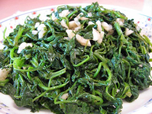 农村老妈煮的这野菜赶走了我多年口臭，孩子吃了能补钙还不怕蚊子