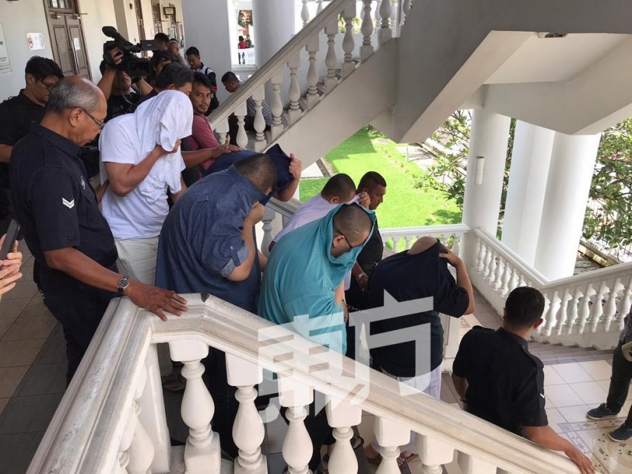 伪造护照及身份证等　6名被告今进行审讯