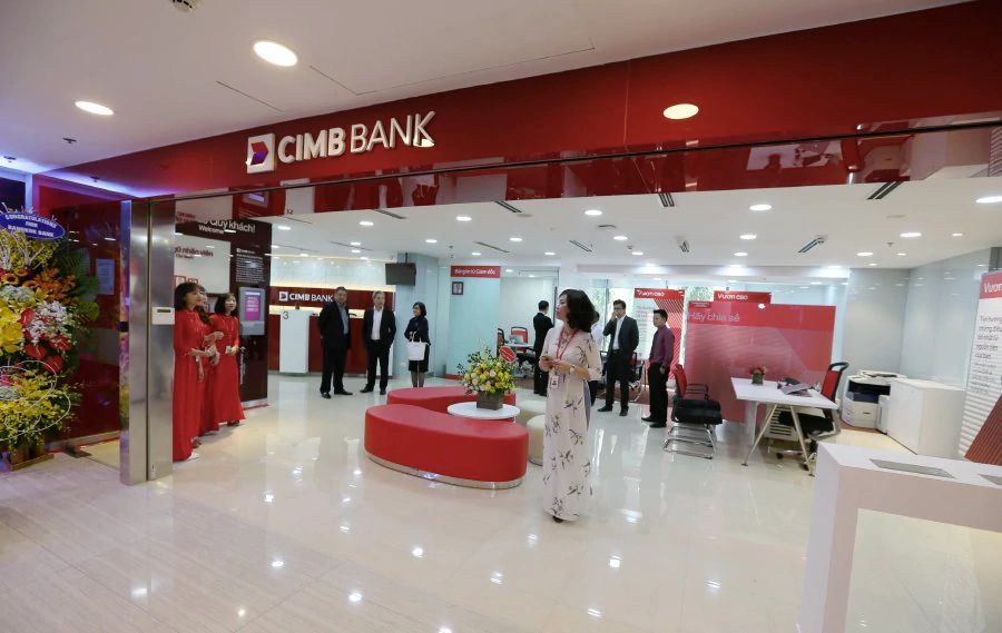 'Mass closures' of bank accounts of Iranians in Malaysia