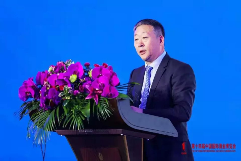 别忘了自己还是老大！“三香分天下”大势下，浓香军团出大招了！