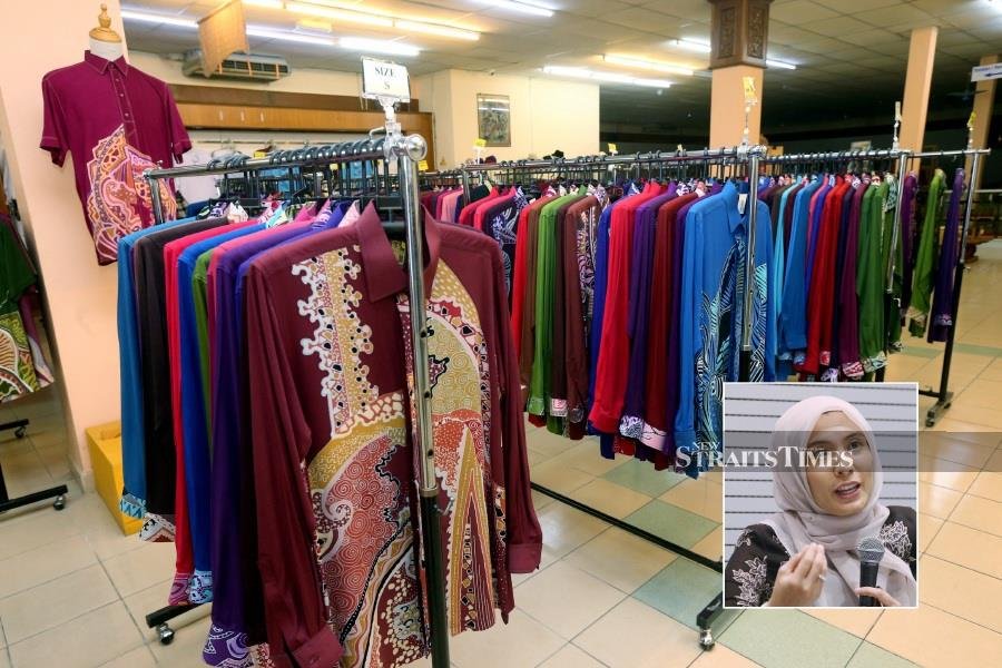 Nurul Izzah: Male MPs should be allowed to wear batik in Parliament