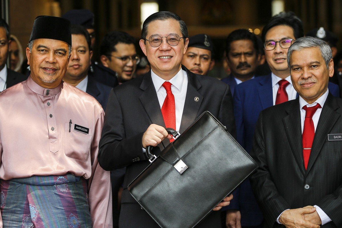 Malaysia is no currency manipulator, finance minister says