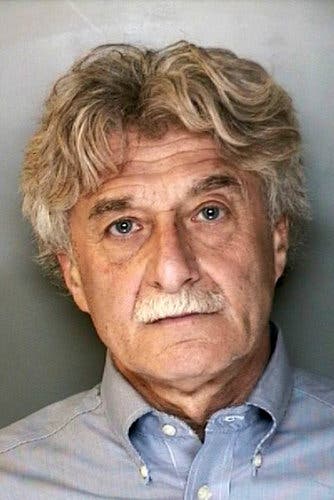 After Juror Exchanged 7,000 Texts, Murder Verdict Is Overturned