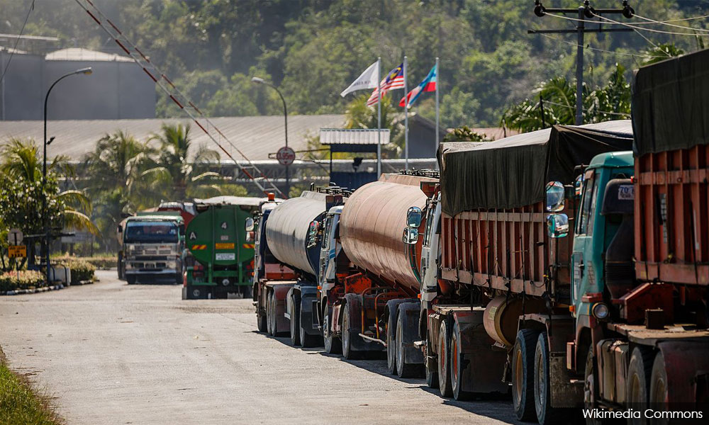 Loke to striking lorry drivers: We're enforcing existing regulations
