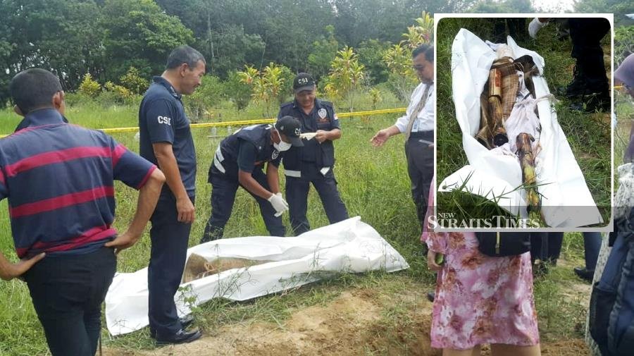 Bananas! Kelantan village grave mystery solved