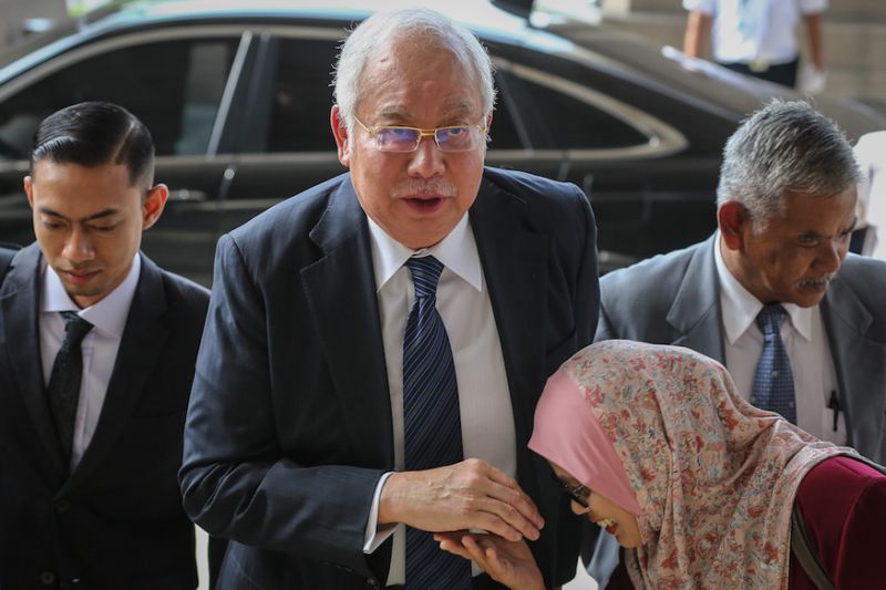 Najib too ‘sore’ to stand trial for 1MDB but OK to visit Tanjung Piai? Dr M says judge decides, won’t question court inaction