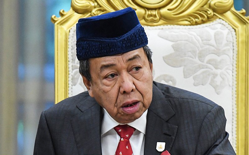 Zakat for Muslims only, stop ‘open debate’ on it, says Selangor sultan