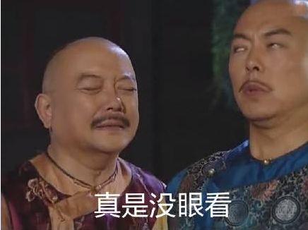 街头，女子搭讪便衣民警：小哥,歇脚吗