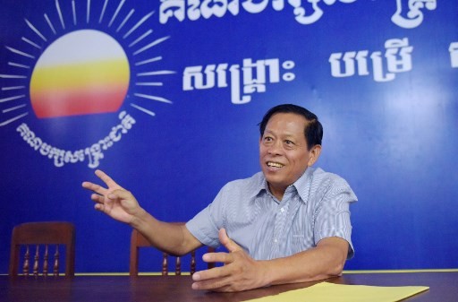 Malaysia detains two Cambodian dissidents headed for Thailand