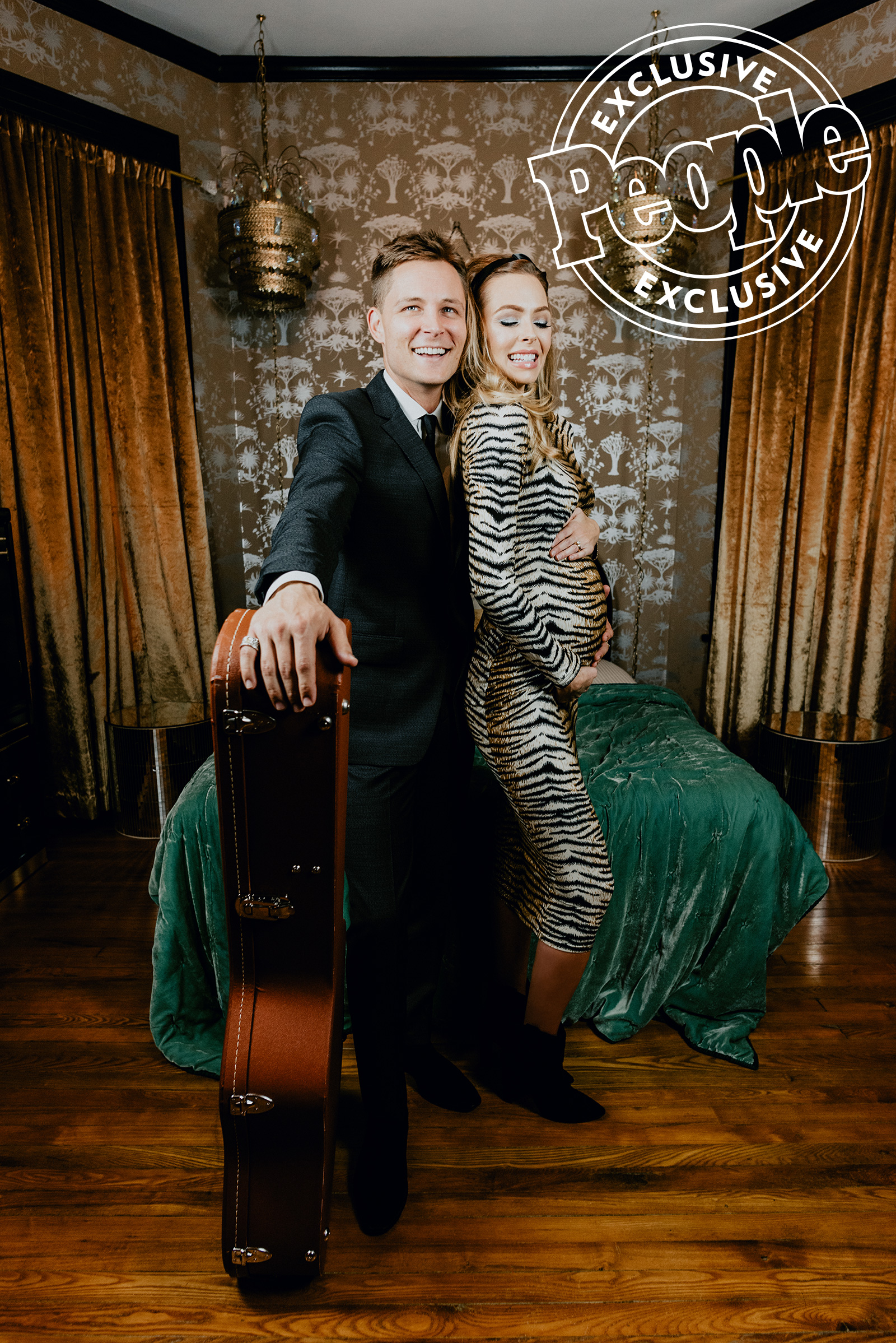 Party of Three! Frankie Ballard and Pregnant Wife Christina Arrive at the 2019 CMA Awards