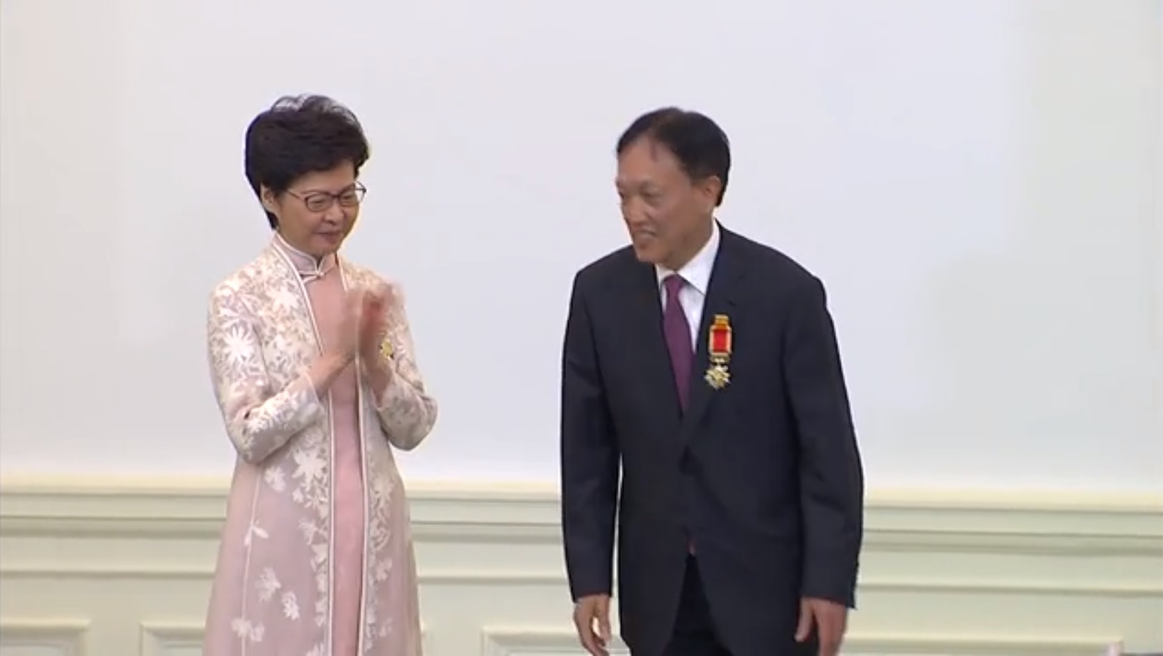 林郑月娥在礼宾府闭门授勋