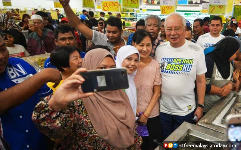 No outriders no problem for me to campaign, says Najib