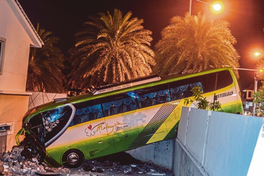 Penang bus driver in fatal crash claims trial to driving under influence of drugs