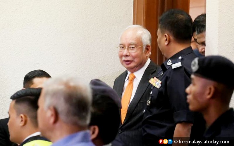 Najib can still change his mind about SRC International defence, say lawyers