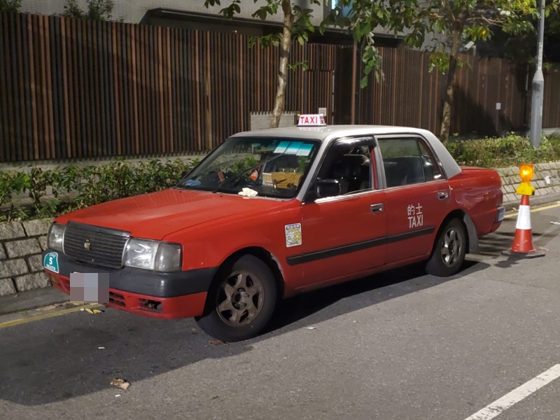 的哥倒毙的士车厢 警调查死亡原因