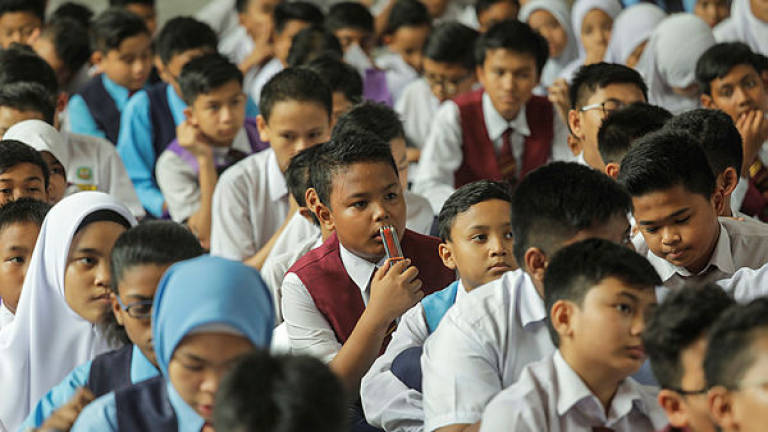 Sarawak set to implement teaching of science, maths in English: Manyin