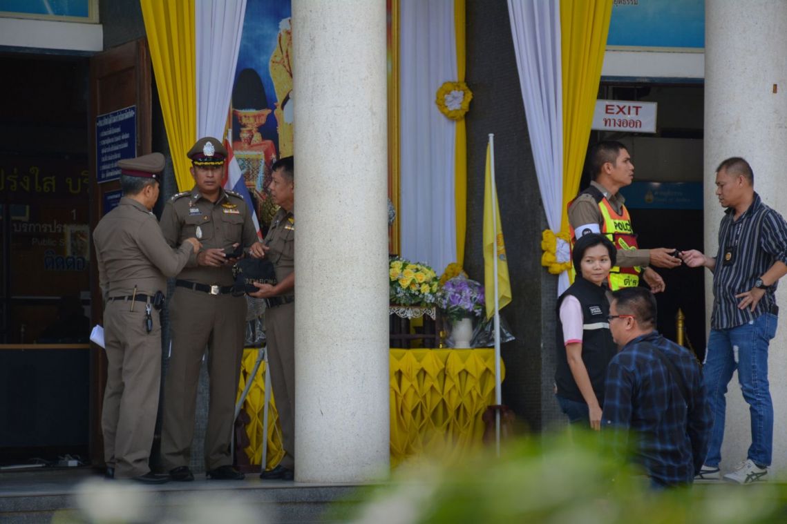 2 lawyers, gunman killed in Thai courtroom shootout: Police