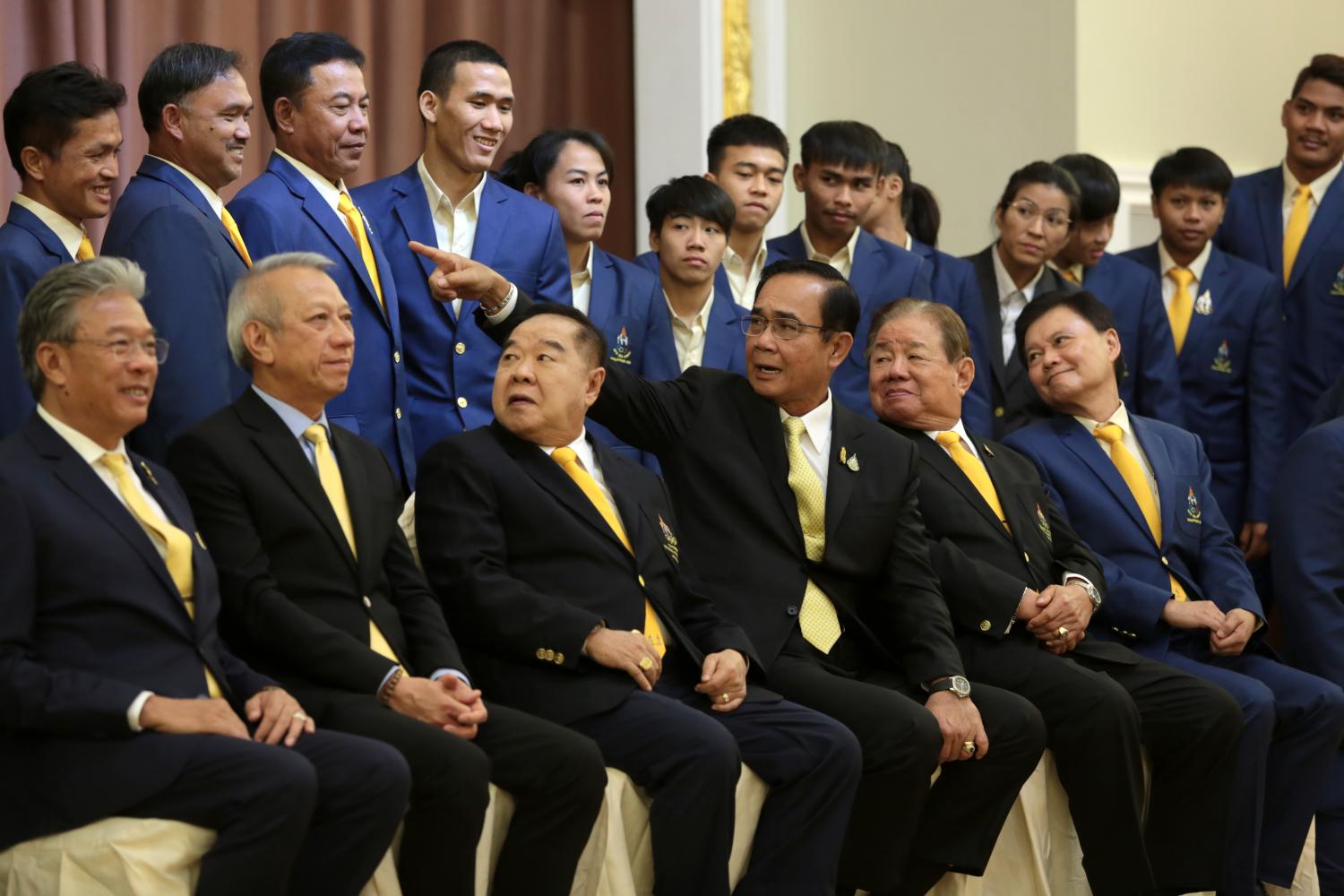 Aim high, Prayut tells athletes