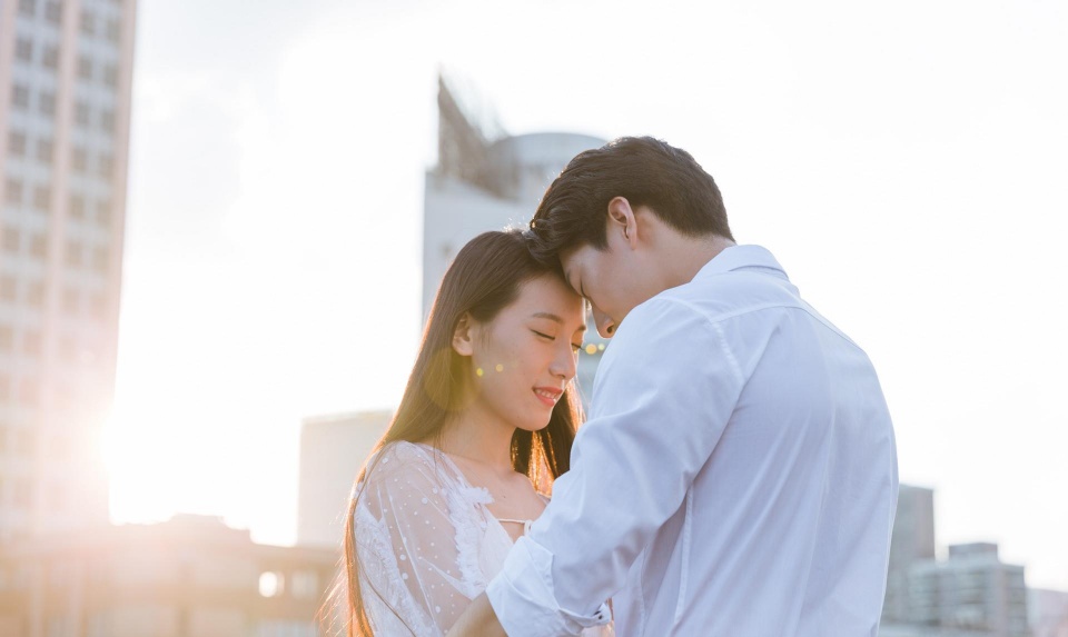 异性相处，有意让你追求的女人，才会经常说这些话
