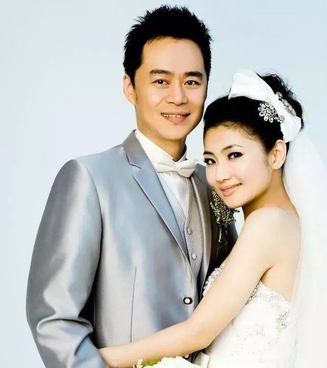Selina懒理前夫恋情曝光，晒林志玲婚礼伴手礼：你一定要幸福