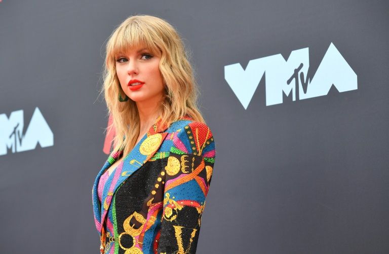 Music exec reports 'death threats' amid feud with taylor swift