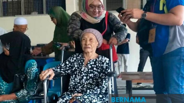 Senior citizen says being wheelchair-bound isn’t an excuse to miss out on voting