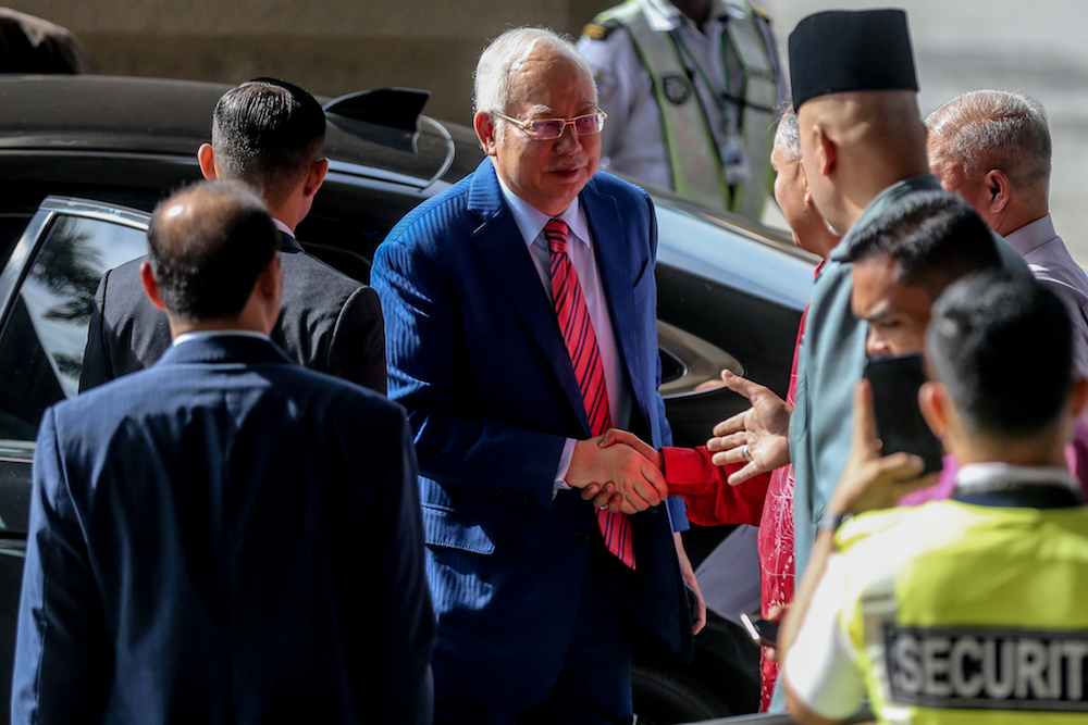 Federal Court rules Pua can sue Najib for public office misfeasance
