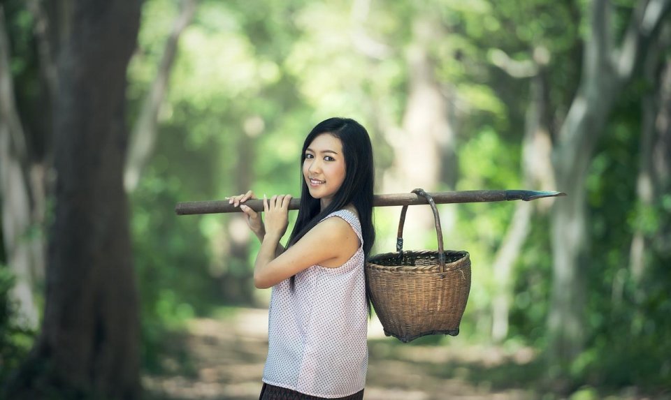 “过了五十岁的女人，身边还需要男人吗？”离婚女说出心里的苦