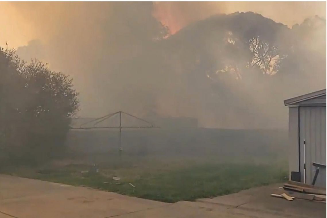 Australia's fire danger spreads south, Adelaide blanketed in smoke