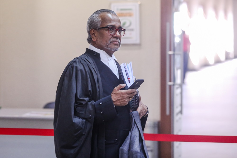 Court grants temporary return of Shafee’s passport