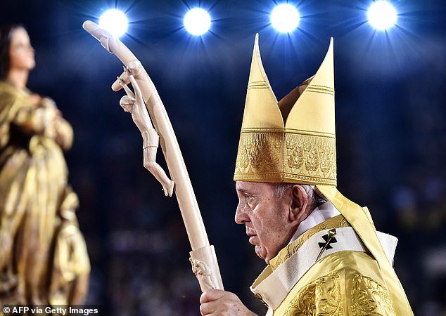 Pope Francis urges worshippers to respect prostitutes and trafficking victims as he leads 60,000 Catholics in prayer during visit to Thailand