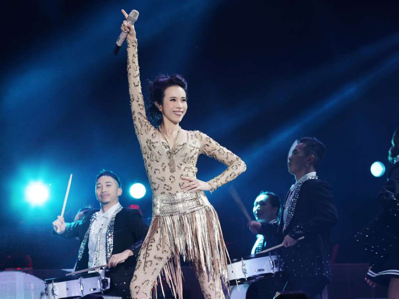 Karen Mok adds fan meeting to first ever concert in Malaysia