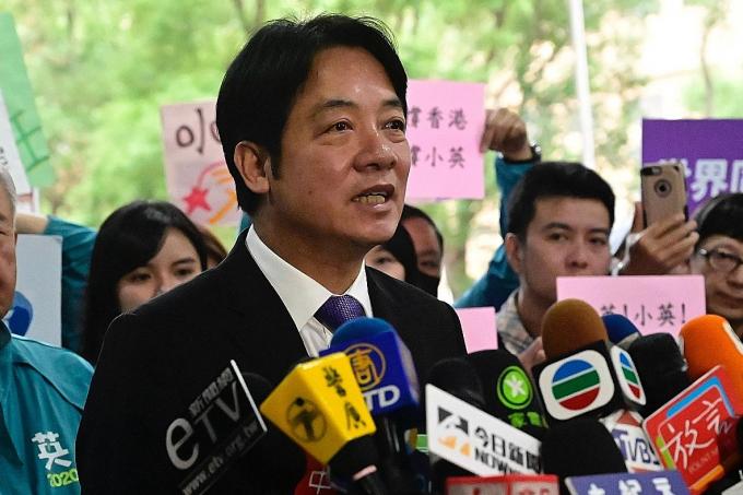 China warns Taiwan that seeking independence will mean 'disaster'