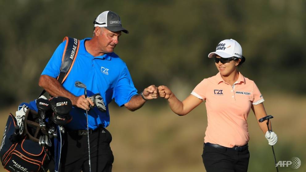 Golf: Kim leads LPGA Tour Championship by two after birdie finish