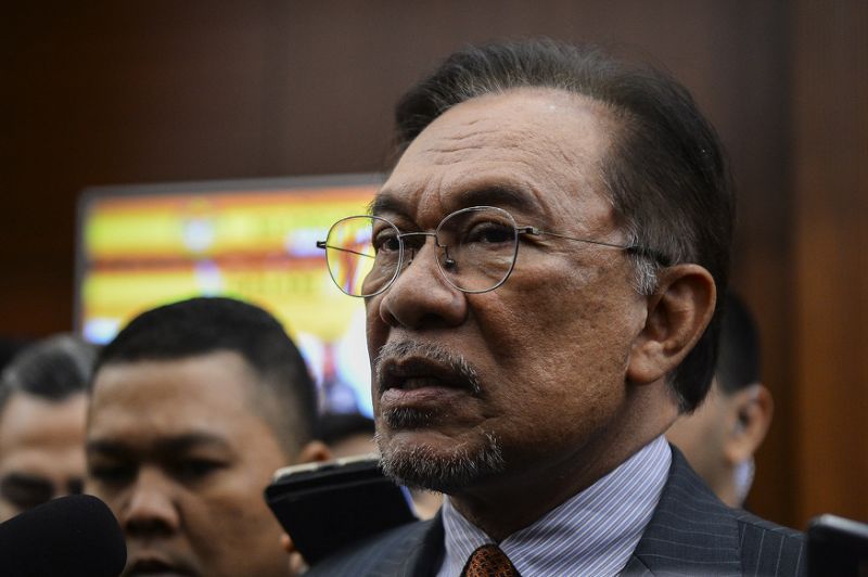 Just days before PKR congress, Youth leaders demand no-confidence vote against Anwar