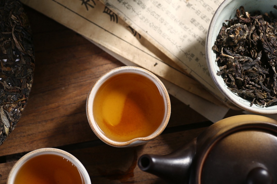 一屋两人三餐四季，愿有人与你共一碗粗茶淡饭