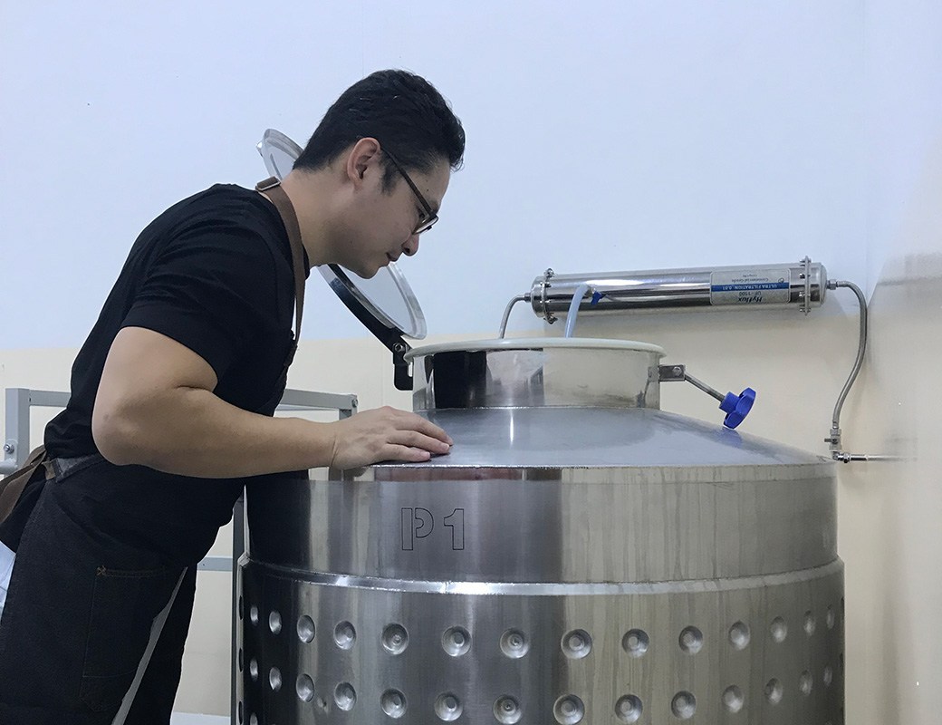 Viking’s Brew: Simon Zhao, Founder-owner of Rachelle The Rabbit Meadery