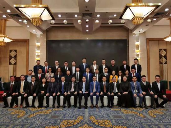 法国侨领陈永锡参加第一期海外华商“一带一路”暨中国国情研习班