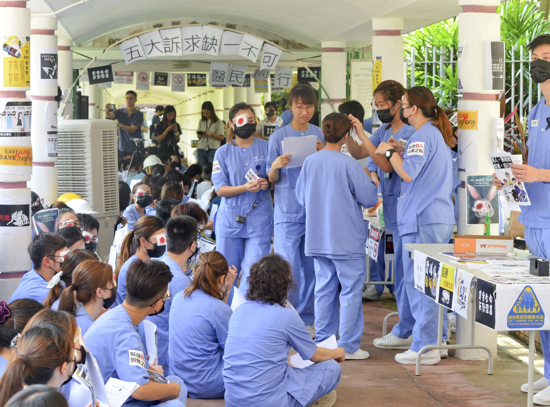 【修例风波】医管局指严肃跟进被捕员工 公立医疗医生协会：定罪前不应惩处