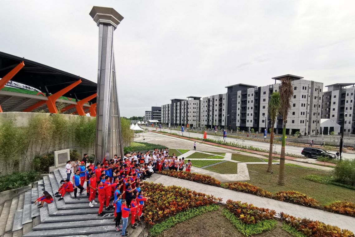 Philippines braces for typhoon that may drench SEA Games