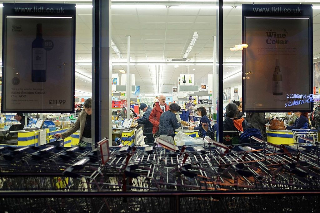 Are any supermarkets open on Christmas Day?