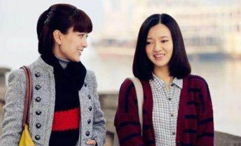 "小姑子结婚我封两万，婚礼前看到老公手机，我把红包换成钥匙"